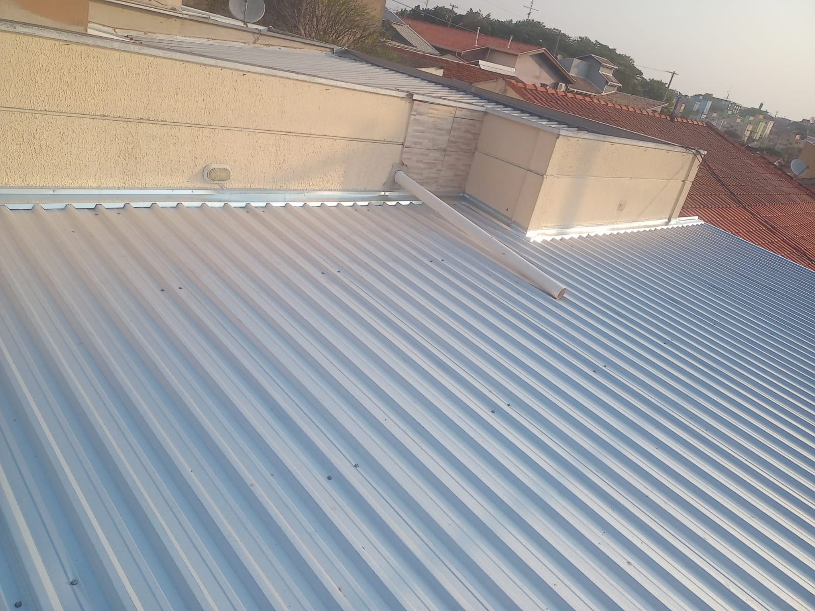 Obra de calhas e rufos da Calhas Show Campinas 11